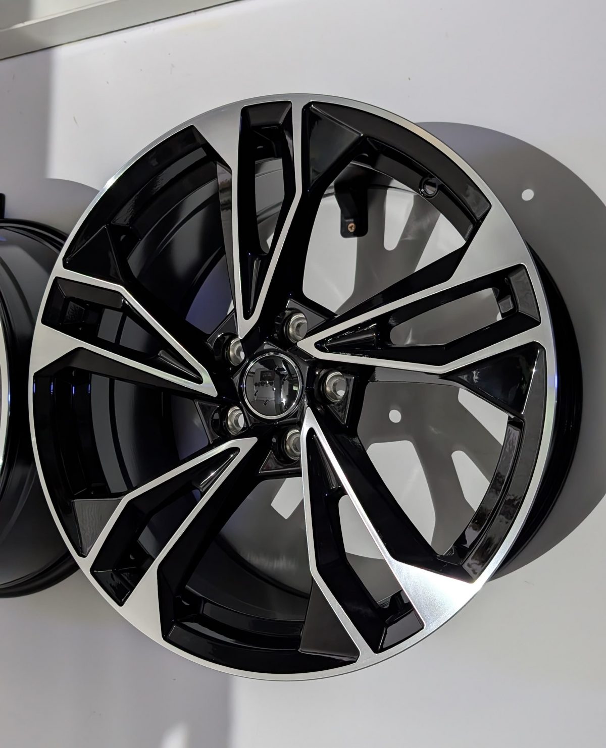 Set da 4 cerchi in lega 18" per audi vw seat cupra a3 s line s3 rs3 a4 a5 s5 a6 q2 q3 q5 tiguan t roc golf leon